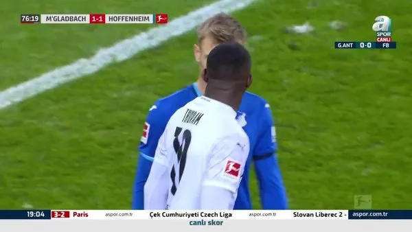 Bundesliga'da tükürük skandalı! Marcus Thuram Stefan Posch'un yüzüne tükürdü