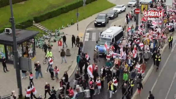 Polonya'daki Belarus vatandaşlarından cumhurbaşkanlığı seçimlerinin yıl dönümünde protesto | Video