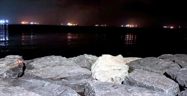 yasli-adam-balik-tutarken-denize-dusup-hayatini-kaybetti-1786189609651.jpeg