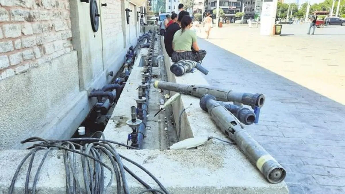 İBB, halkın parasını çöp etti