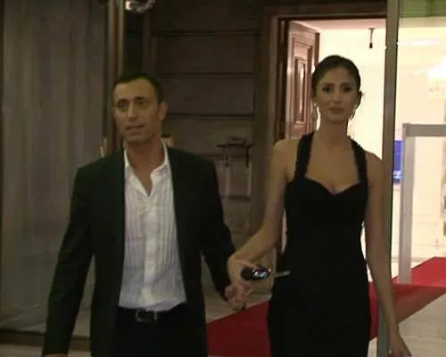 Mustafa Sandal-Emina Türkcan