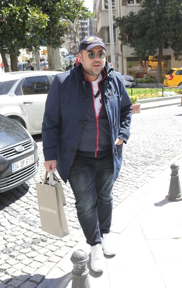 Ata Demirer ‘Sevgilim gelmedi diye size e-posta atayım’