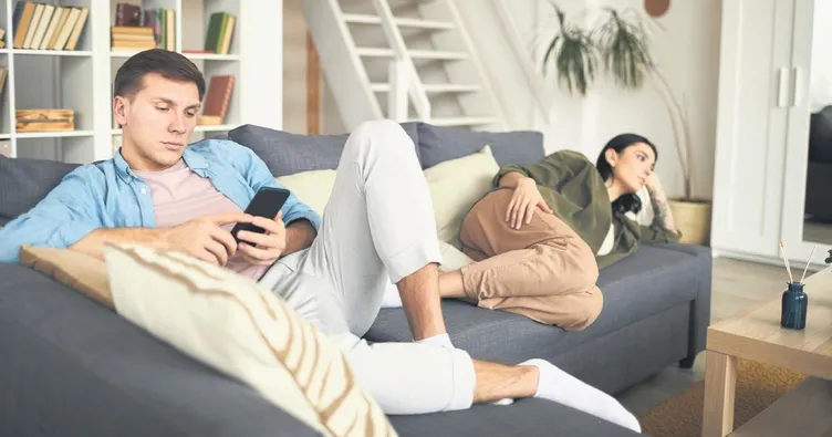 Aslında o, kendine aşık