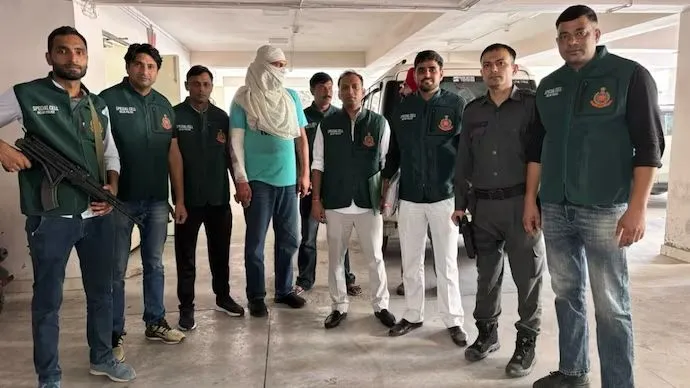 SON DAKİKA: Kuzeninin itirafı yaktı! Estetikle yüzünü değiştiren ’küresel baron’ Türkiye’de MİT’in ağına düştü