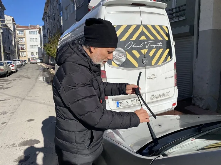 SON DAKİKA… Bütün mahalle diken üstünde… Kimliği belirsiz kişi gece saatlerinde geldi: 10 aracın birden…