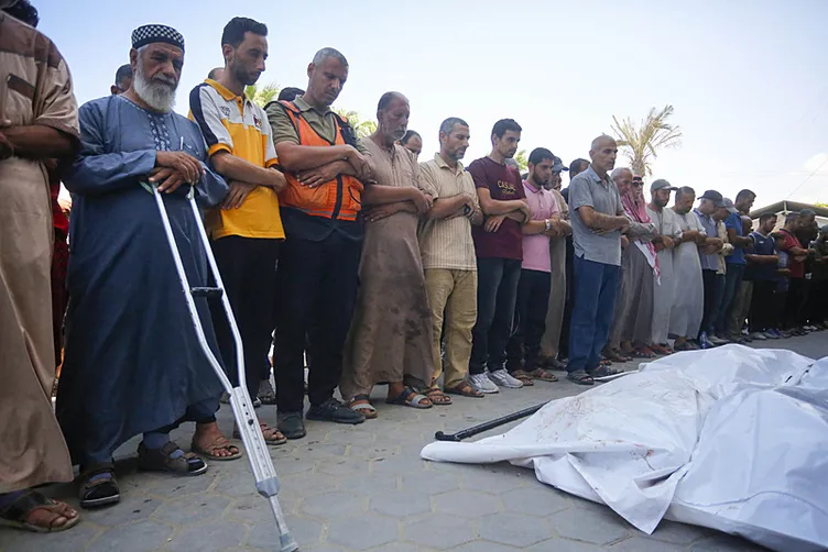 Katil İsrail’den Gazze Şeridi’nde bir katliam daha! 15 Filistinli öldü