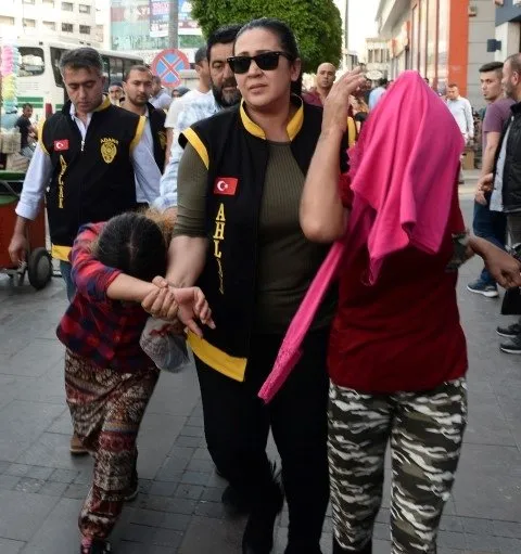Adana’da sözleşmeli fuhşu polis bozguna uğrattı