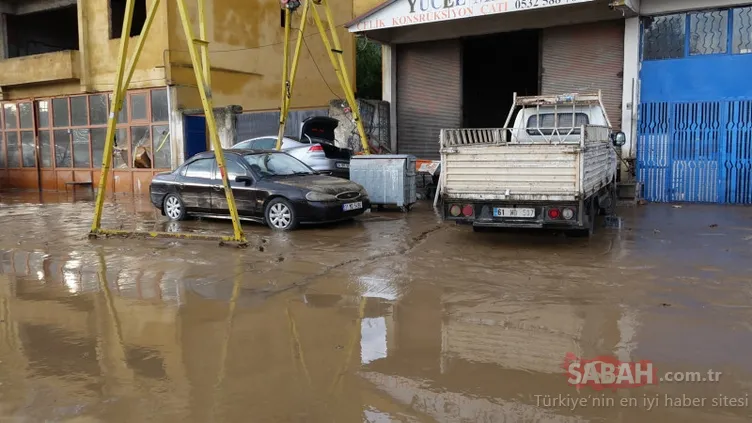 Trabzon’da şiddetli yağışlar etkili oldu: Su baskınları yaşandı!