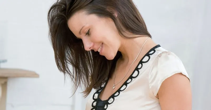 bebegin zihinsel gelisimi anne karninda