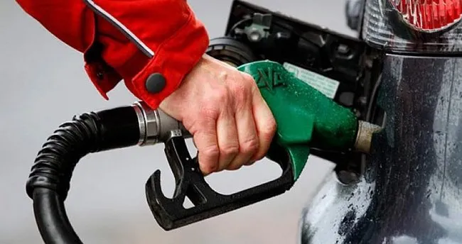 SON DAKİKA: Benzin ve motorin fiyatları için indirim rüzgarı! Brent petrol 2 haftanın en düşük seviyesine çekildi