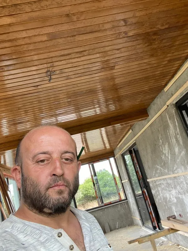 cocuklarinin-gozleri-onunde-can-verdi-geyiklide-feci-kaza-baba-hayatini-kaybetti-iki-cocugu-yaralandi-1786688290730.jpg