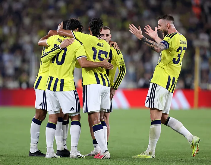 canli-uefa-sampiyonlar-liginde-fenerbahce-olimpik-lyon-maci-ne-zaman-saat-kacta-hangi-kanalda-1787068466077.jpeg