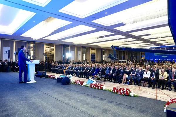 belediyelere-25-milyar-avro-bakan-kurum-dev-finansman-paketi-calismasini-duyurdu-1786628805571.jpg