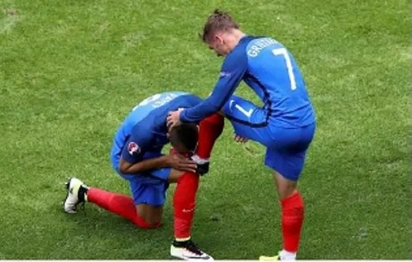Payet, Griezmann'ı böyle kutladı
