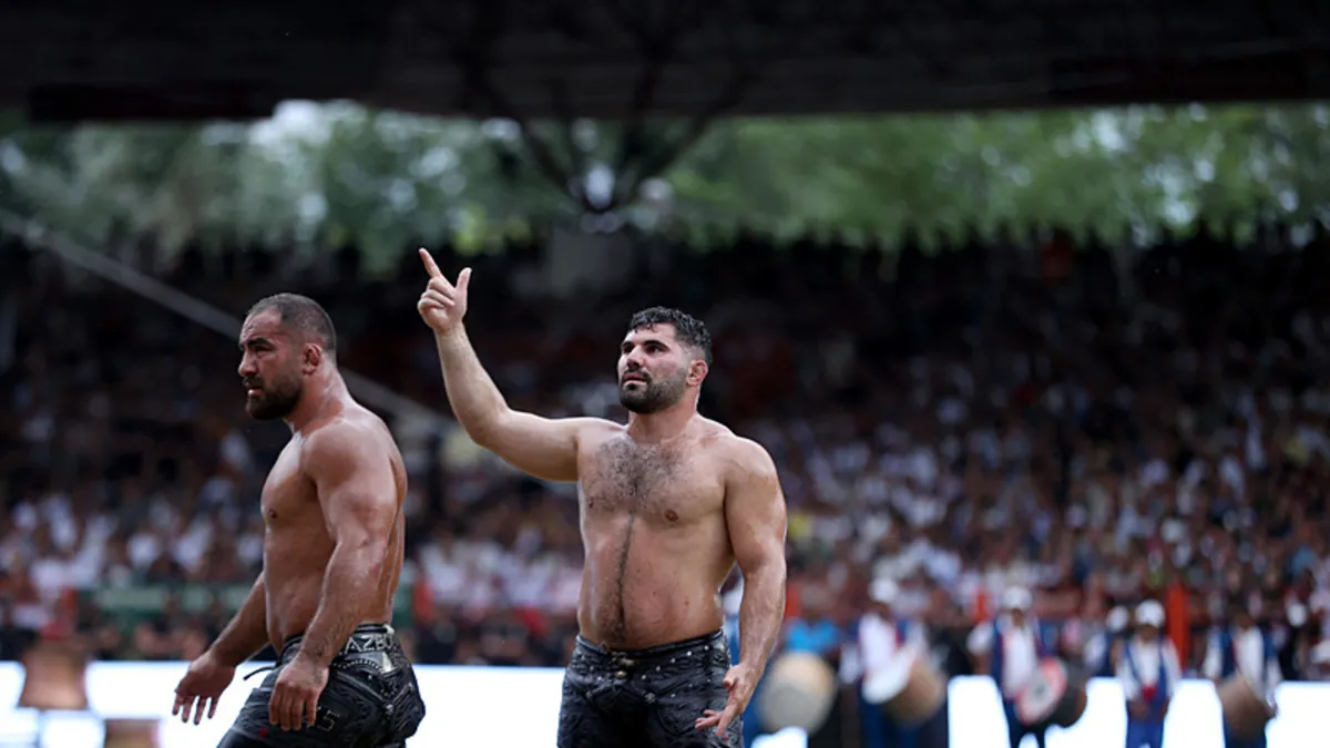 Gençlik ve Spor Bakanı Osman Aşkın Bak, Erkan Taş’ı tebrik etti! Gençlik ve Spor Bakanı Osman Aşkın Bak, Erkan Taş’ı tebrik etti!
