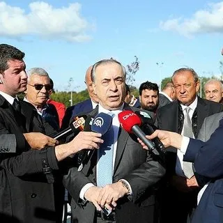 Saçma sapan konuşuyor