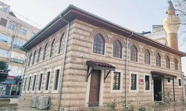 4 asırlık cami ibadete açıldı