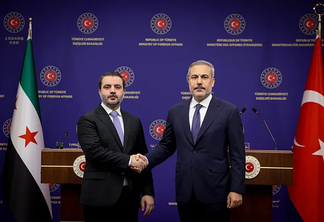 son-dakika-bakan-fidan-bugun-uzlasi-olursa-gazzede-ateskes-ilan-edilecek-1759947270395.jpeg SON DAKİKA | Bakan Fidan: Bugün uzlaşı olursa Gazze'de ateşkes ilan edilecek
