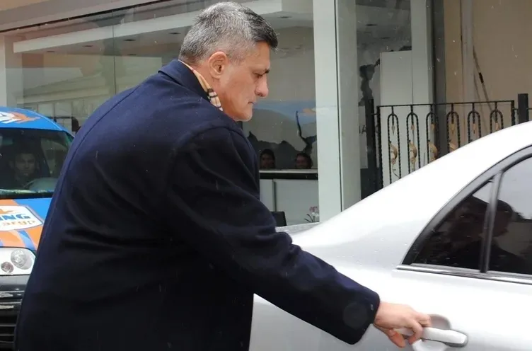 SON DAKİKA | Kaşif Kozinoğlu dosyasını açtıran iki büyük şüphe! Sır ölümde gizemli e-posta derayı: İşte dakika dakika o gece yaşananlar