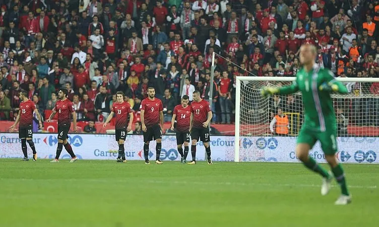 Kol kola girin Türk futbolunu terk edin