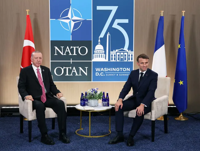 son-dakika-baskan-erdogan-macron-ile-gorustu-1738958887280.jpg SON DAKİKA | Başkan Erdoğan Macron ile görüştü