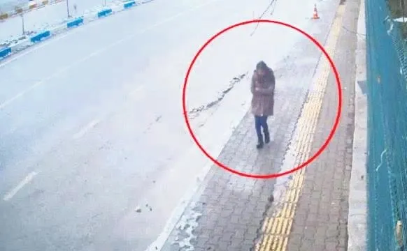 ABD’de gözaltına alınan Umut Altaş’tan şoke eden itiraf: Vali ile plan yapıp beni tehdit ettiler ABD’de gözaltına alınan Umut Altaş’tan şoke eden itiraf: Vali ile plan yapıp beni tehdit ettiler
