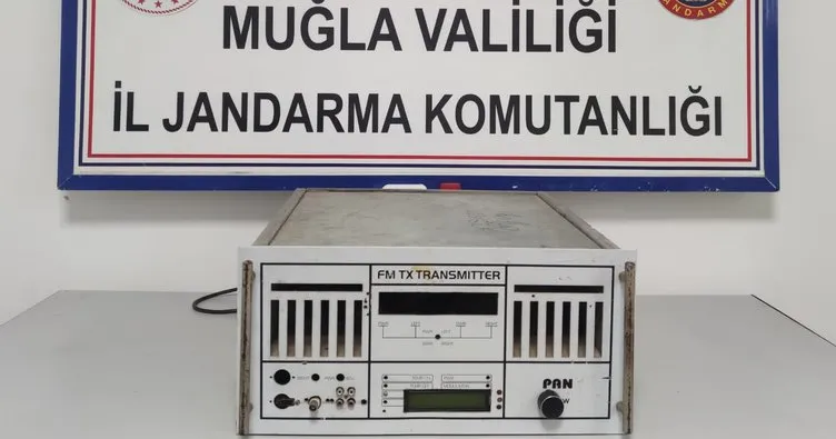 Radyo vericisini çaldı