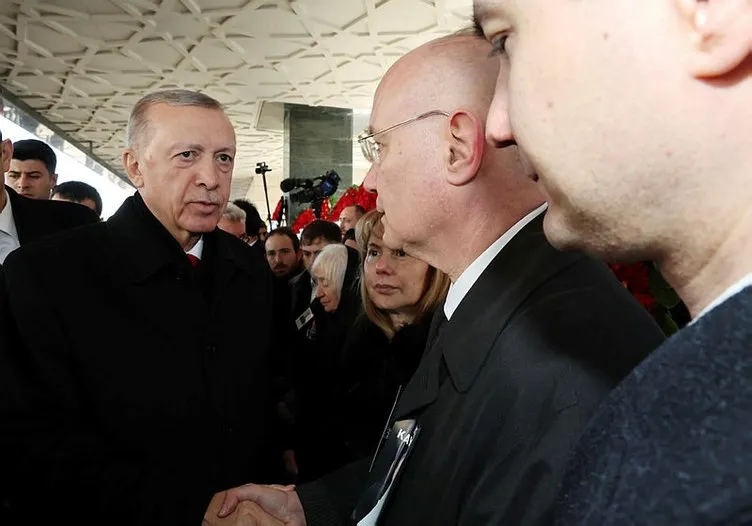 Deniz Baykal son yolculuğuna uğurlandı