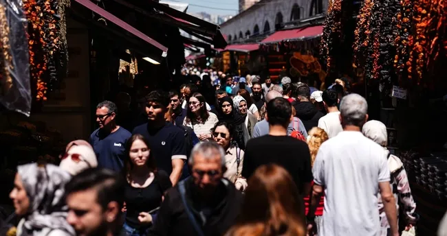 Eminönü’nde bayram yoğunluğu