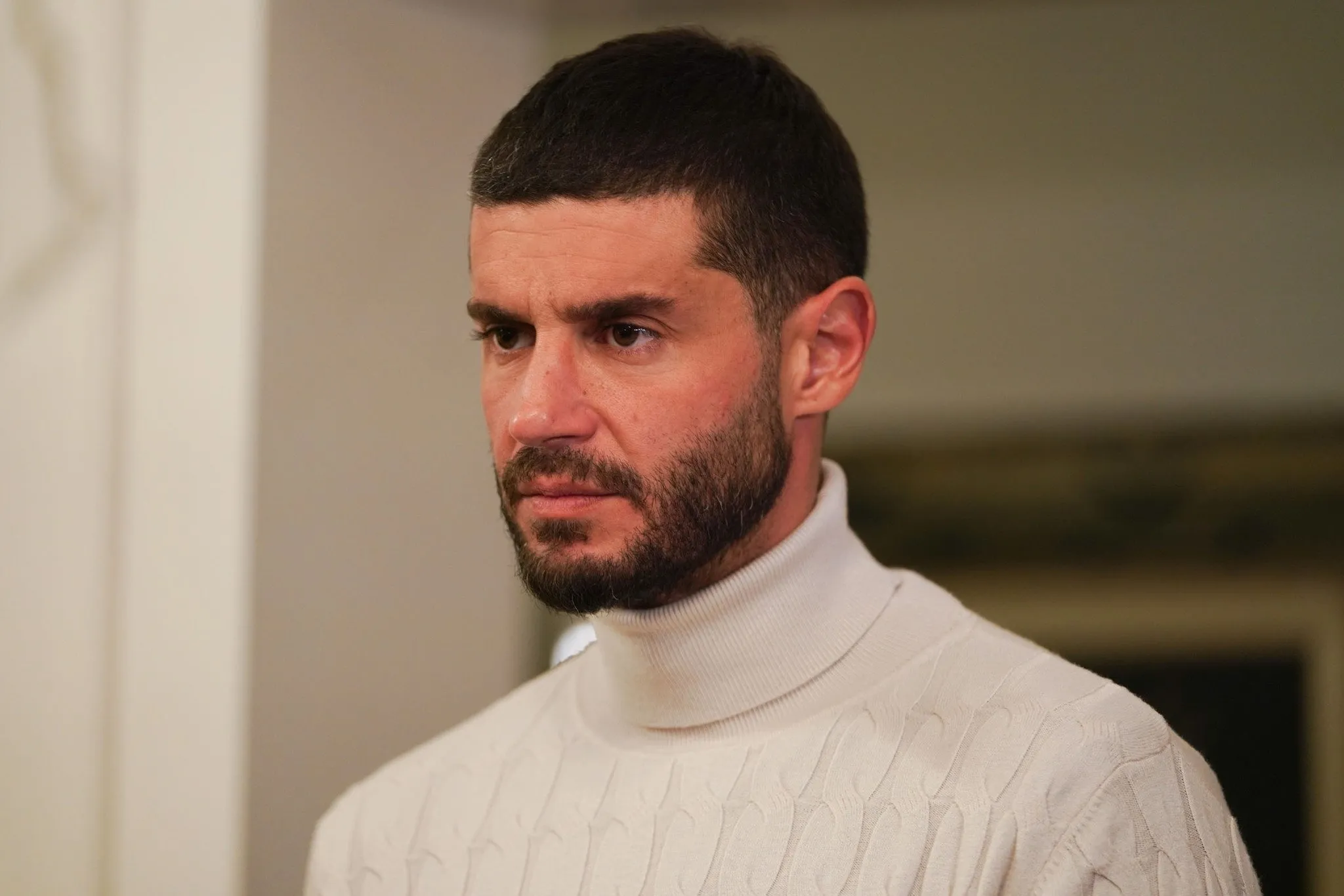 Bir Küçük Gün Işığı 18. bölüm izle ATV ile yayında! 2 Ocak 2023 Bir 