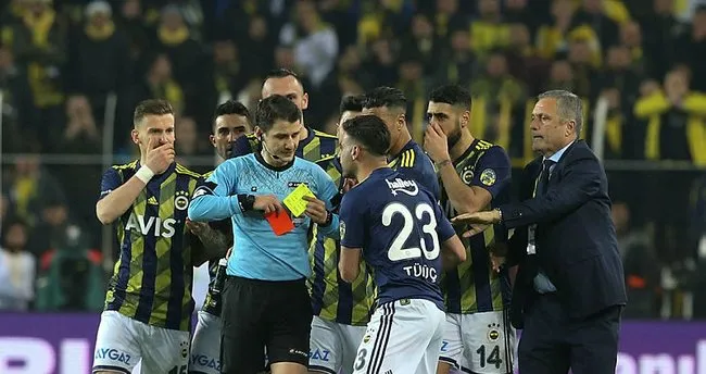 Derbi Fb Nin Kartlar Gs Nin