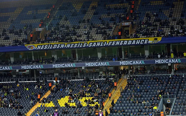 son-dakika-fenerbahce-evinde-yapmadi-basaksehiri-taliscanin-golleriyle-devirdi-1777748126403.jpg