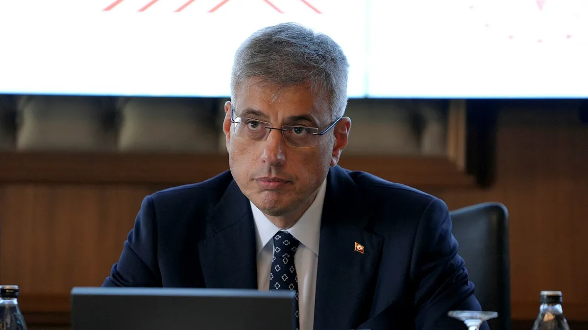 Bakan Memişoğlu: Sağlık sektörü Türkiye’nin lokomotifi olabilir Bakan Memişoğlu: Sağlık sektörü Türkiye’nin lokomotifi olabilir