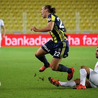 Fenerbahçe'ye Frey'den kötü haber