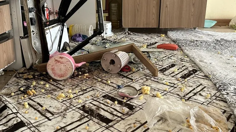 Düdüklü tencere bomba gibi patladı: Gördüğünüz gibi kanlar her yerde!