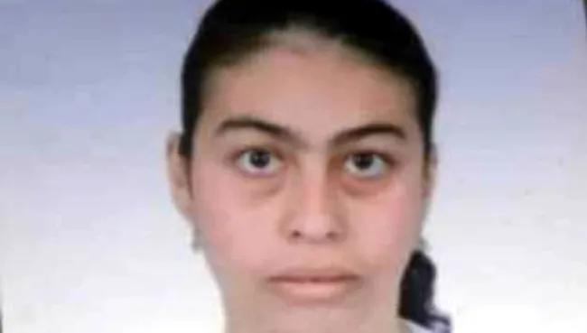 esi-buse-ates-sunayi-dove-dove-oldurdu-cani-kocanin-savunmasi-hayrete-dusurdu-o-gece-eve-1725381415552.jpg