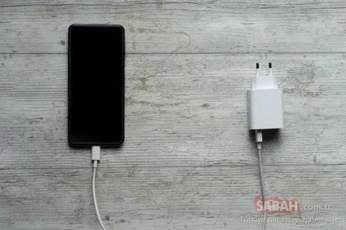 Uyumadan önce telefonunu şarjda bırakanlar dikkat! Bunu sakın yapmayın…
