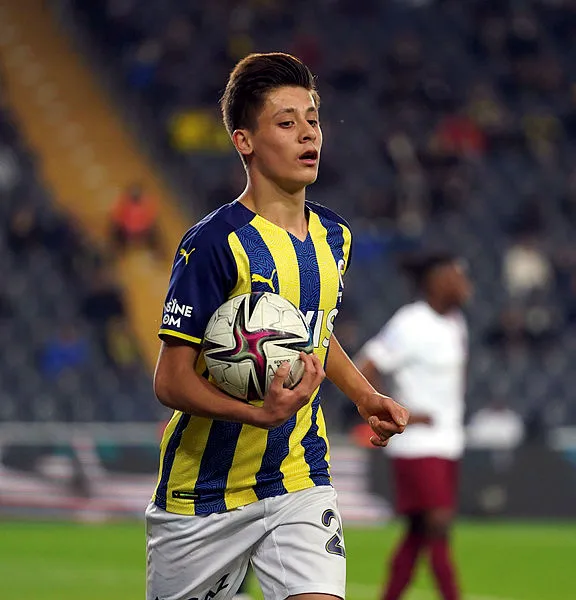 Almanlar, Arda Güler’i öve öve bitiremedi! “Türkiye’nin en büyük yeteneği…”