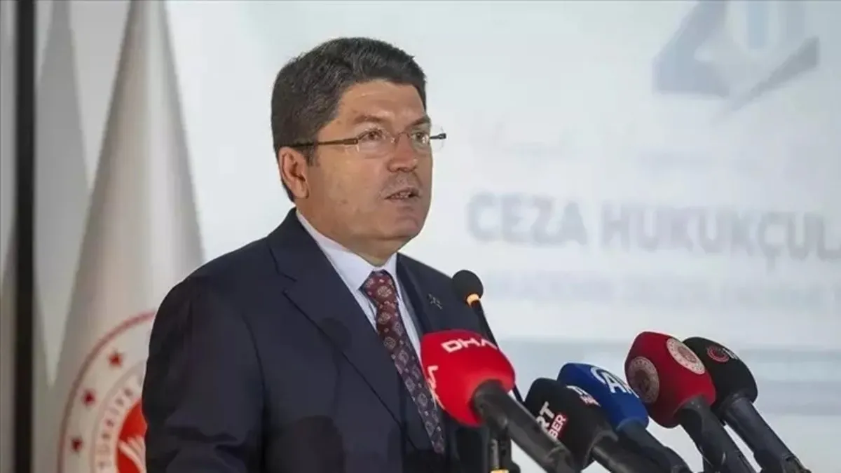 Bakan Tunç: Soruşturmalar yasal sınırlar içinde