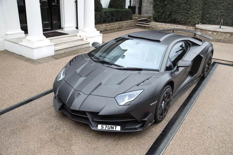 3,1 milyon sterlinlik Lamborghini aldı