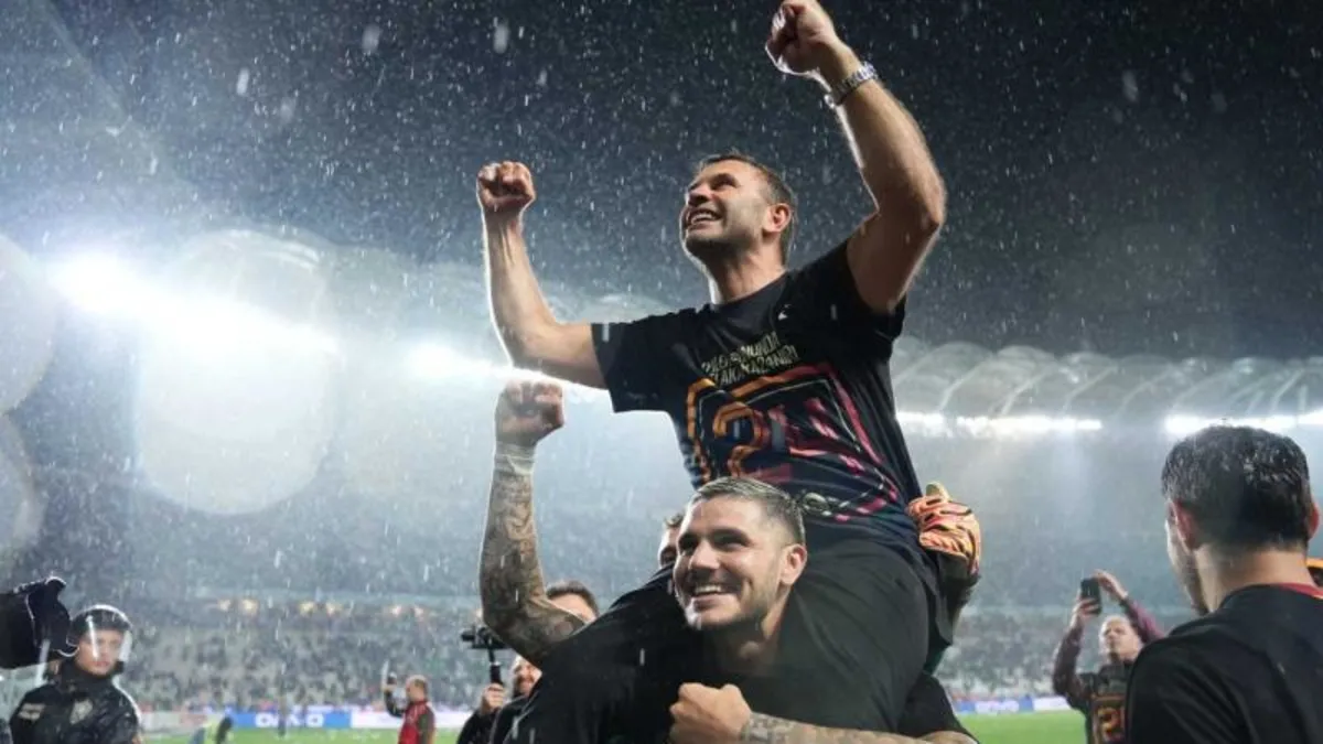 SON DAKİKA | Okan Buruk açıkladı: Icardi, Galatasaray’da kalacak mı? Çarpıcı transfer sözleri… SON DAKİKA | Okan Buruk açıkladı: Icardi, Galatasaray’da kalacak mı? Çarpıcı transfer sözleri…