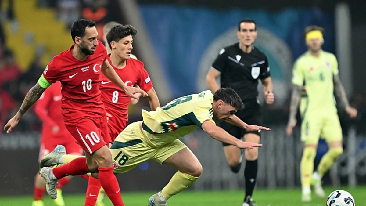 Hakan Çalhanoğlu'ndan sakatlık açıklaması!