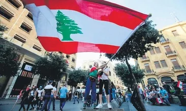 Hükümete kırmızı kart