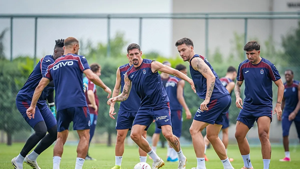 Trabzonspor kafilesi, İzmir’e gitti! Salah ve Onana kadroda yok… Trabzonspor kafilesi, İzmir’e gitti! Salah ve Onana kadroda yok…