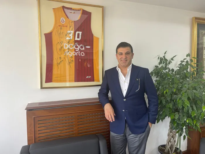 son-dakika-galatasaray-transfer-haberleri-domenec-torrent-ve-marcao-kalacak-mi-resmi-aciklama-1654762335764.jpg