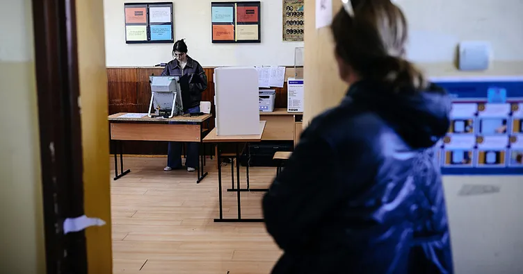 Bulgaristan’da son 5 yılda 8’inci seçim: Kritik yarışı kim önde götürüyor?