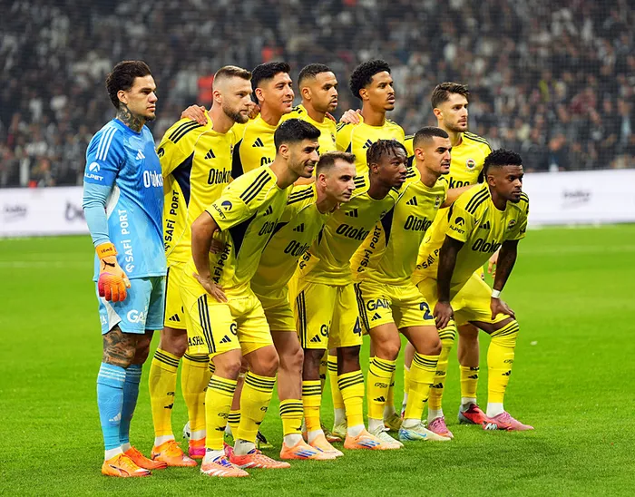 son-dakika-basaksehir-fenerbahce-macta-ilk-11ler-belli-oldu-1765029701157.jpeg