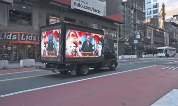 Times Meydanı’nda ‘Hain FETÖ’ sesleri