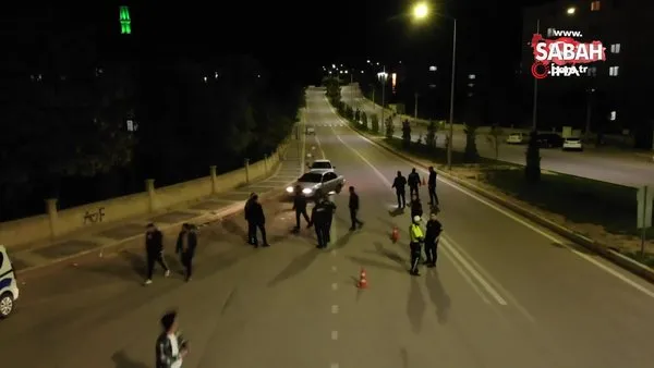 Ruhsatsız tabanca ile yakalandı, kelepçe takılınca gülerek polis aracına gitti | Video