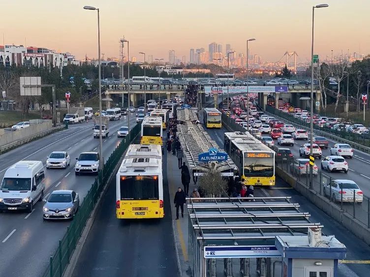 15 Temmuz toplu taşıma ücretsiz mi? İstanbul, İzmir, Ankara’da 15 Temmuz 2023 İETT, metro, metrobüs, Marmaray, otobüs bedava mı, ne zamana kadar?